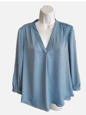 Vince Camuto Light Blue V-Neck Long Sleeve Blouse